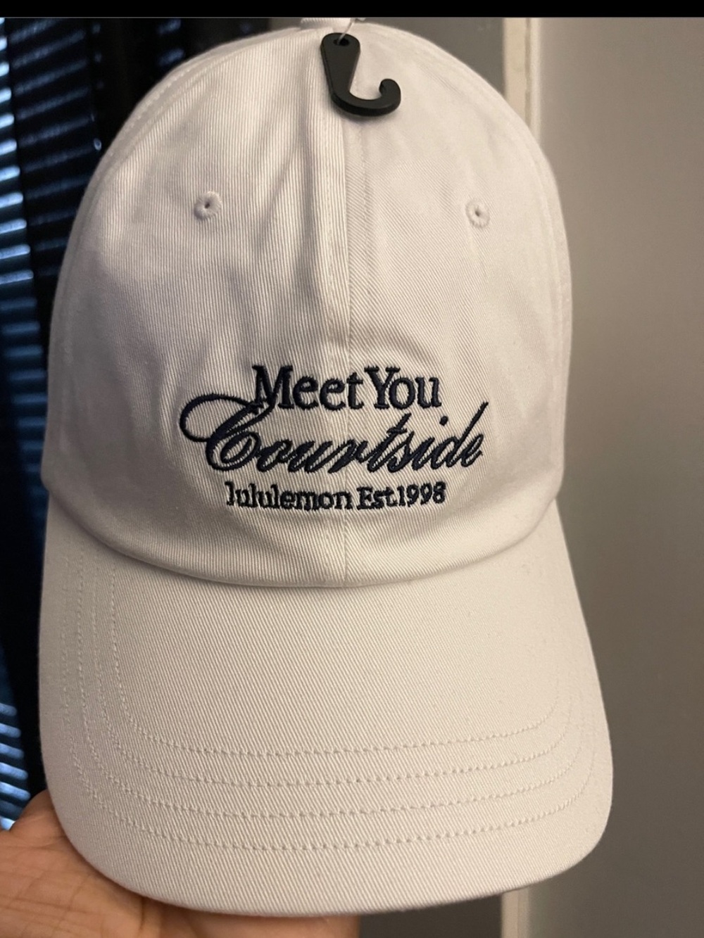 Lululemon Unisex Classic Ball
Cap Meet You Courtside
Wht/TRNV L/XL NWT